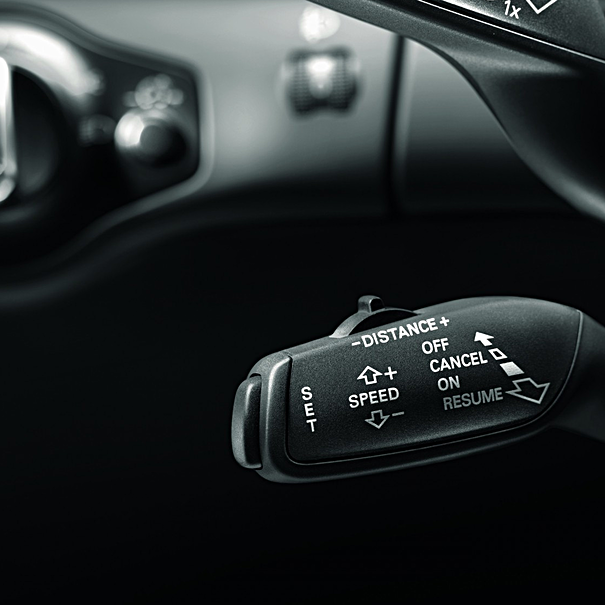 Audi Cruise control A1,Q3 (voor voertuigen met rijkstrook assistent)