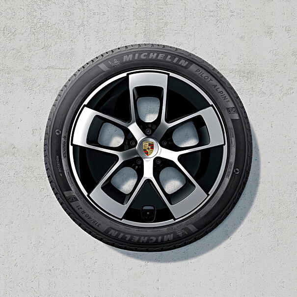 Porsche 21-inch Cayenne Turbo Aero complete set winterwielen, gelakt in zwart (hoogglans) met glanzende voor