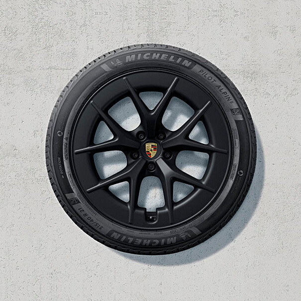 Porsche 21 inch RS Spyder Design complete winterwielenset zwart gespoten (zijdeglans)