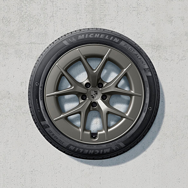 Porsche 21-inch RS Spyder Design complete set winterwielen, turbonit gespoten