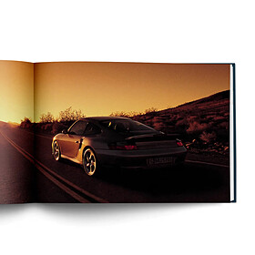 'Beyond Performance' Porsche 911 Turbo - boek Engelstatlig