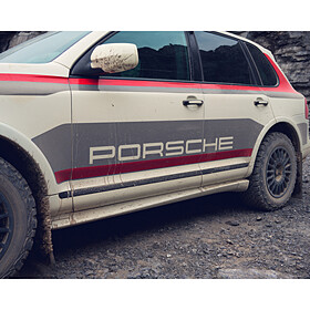 Porsche Decorfolie Adventure Design (rood) - Cayenne (E1)