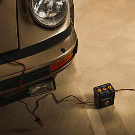 Porsche acculader - 6 en 12 V