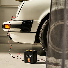 Porsche acculader - 6 en 12 V