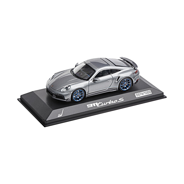 911 Turbo S (992) Exclusive Embraer, Limited Edition, 1:43 - Porsche